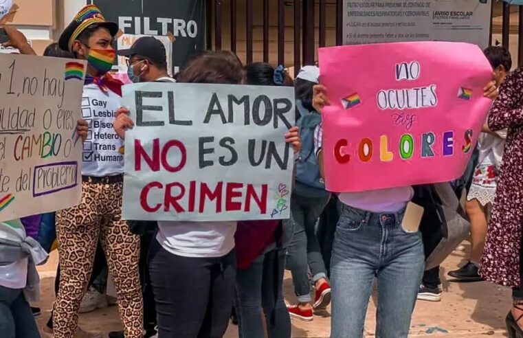 Protestan contra la homofobia de autoridades de la Uady
