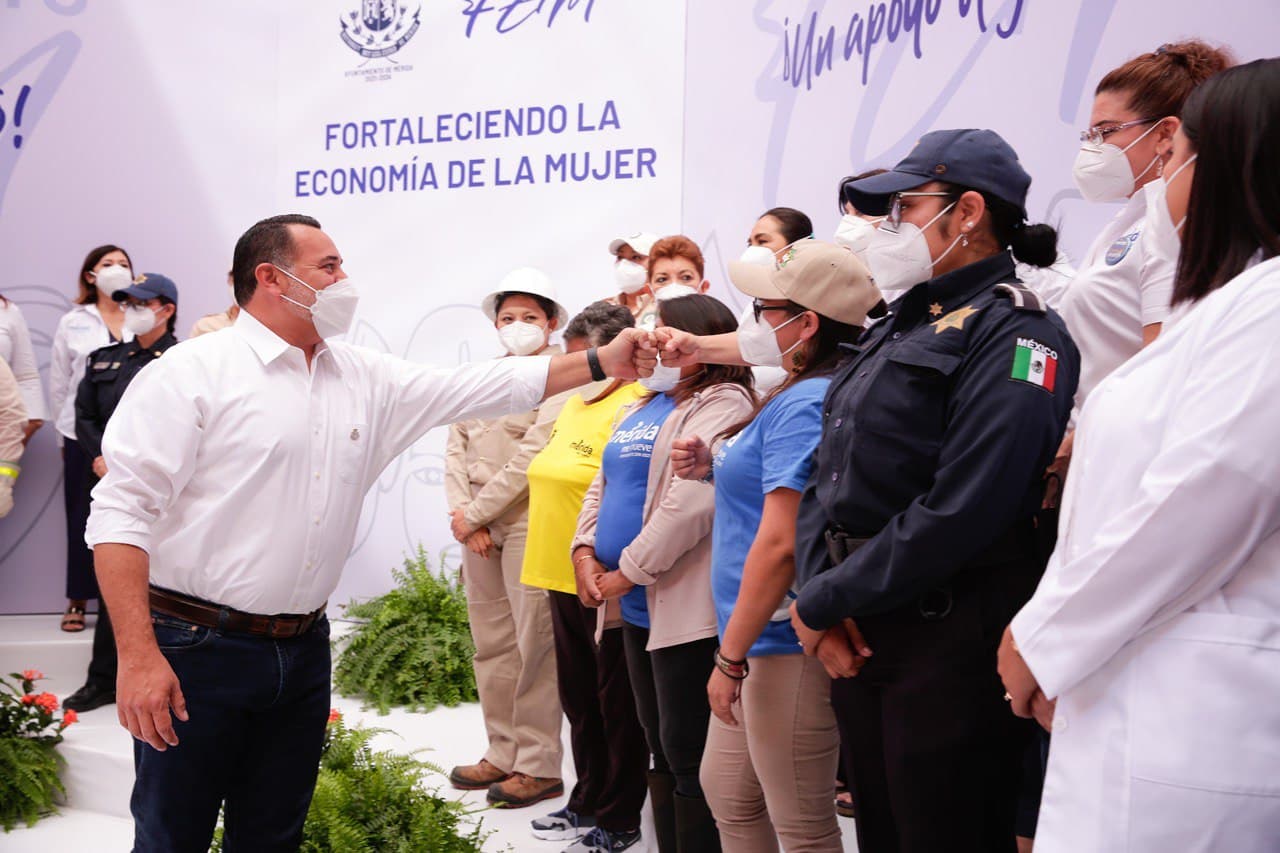 Mejoran condiciones laborales de las mujeres en el Ayuntamiento