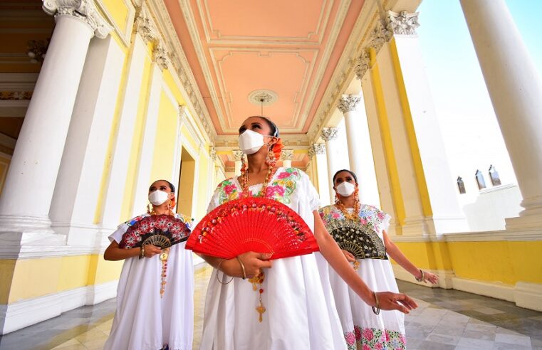 Conmemoran en Yucatán el Día Nacional del Hipil