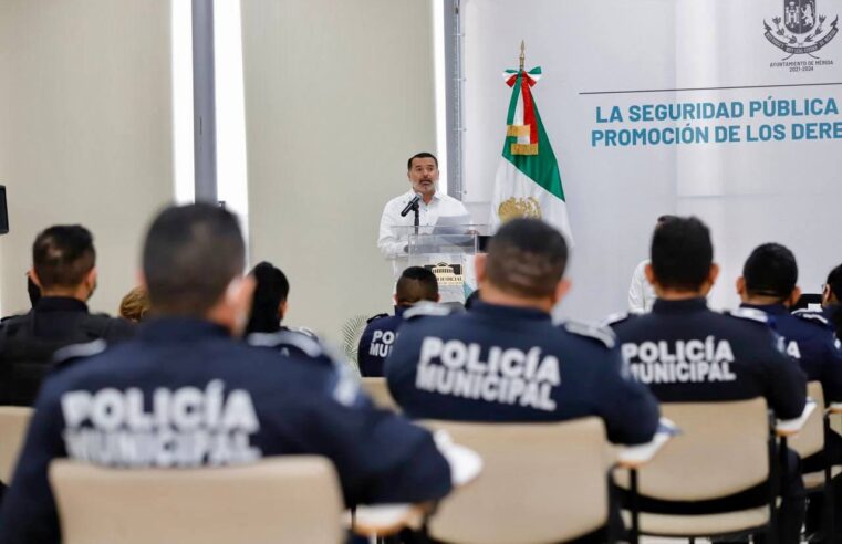 Mérida fortalece la formación académica de sus policías municipales