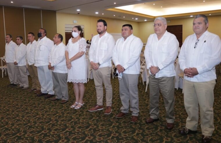 Manlio Torres López asume presidencia del Colegio de Valuadores Profesionales de Yucatán