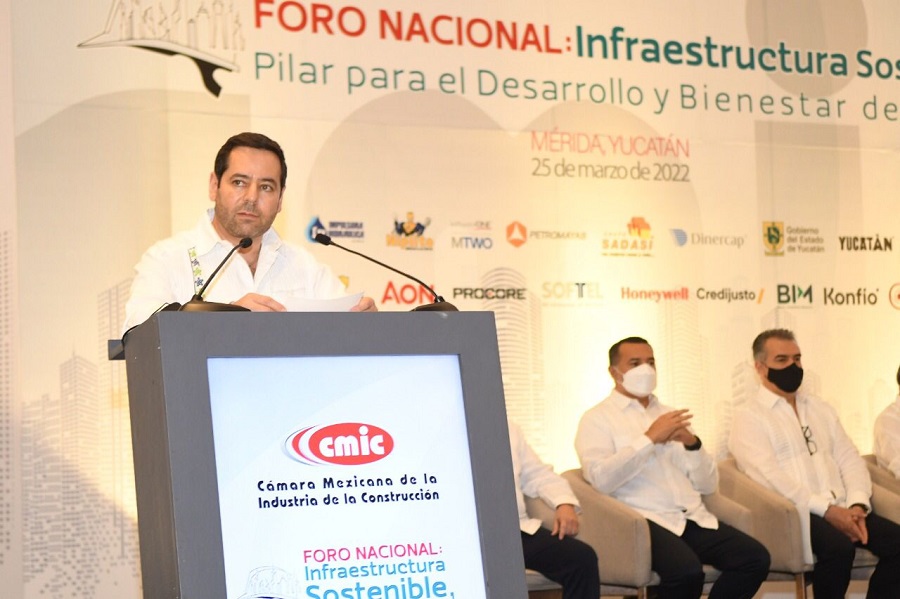 La transición energética mixta privilegiará energías limpias, aseguran en Foro de la CMIC