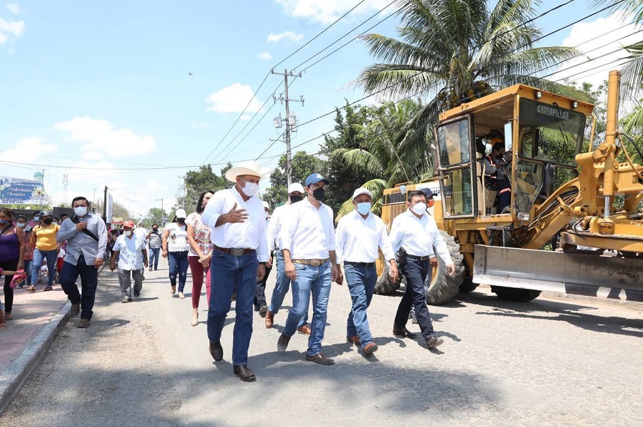 En Tizimín, Mauricio Vila pide hacer equipo por el Yucatán del futuro que queremos