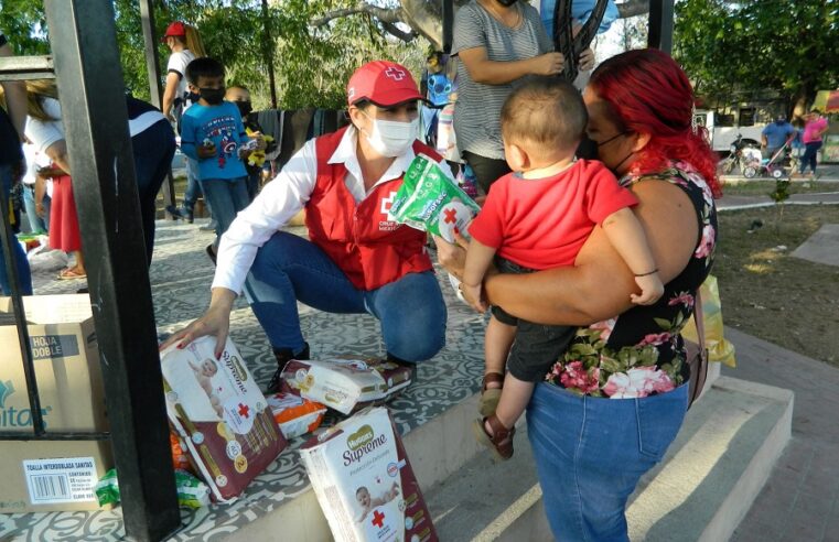 La Cruz Roja festeja a los niños en Paraíso, comisaría de Progreso