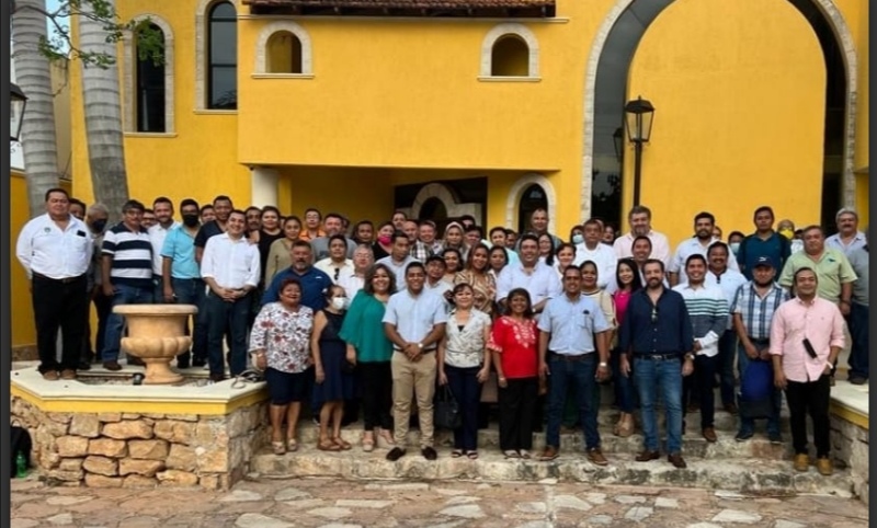 El diputado Mario Peraza presenta a sus coordinadores y enlaces legislativos