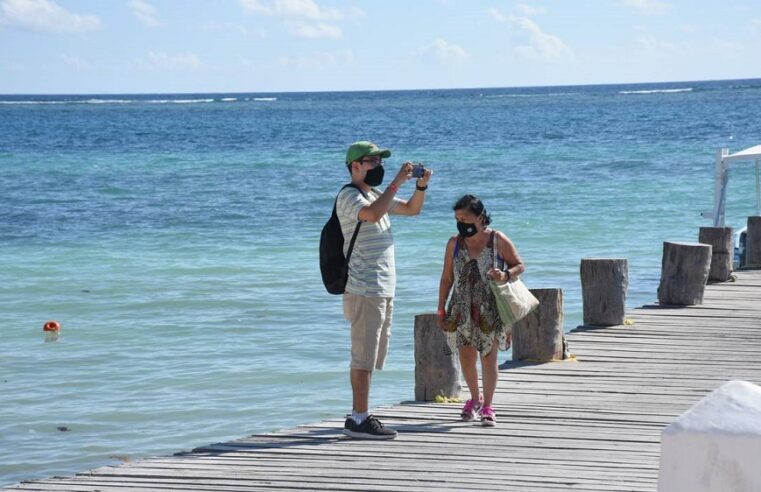 Tras cinco semanas sin muertos de Covid-19, Quintana Roo dice adiós al cubrebocas