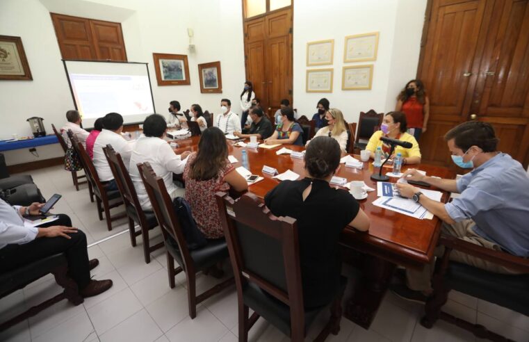 Gobierno estatal presenta estrategia para problemática que afectan a niños y adolescentes