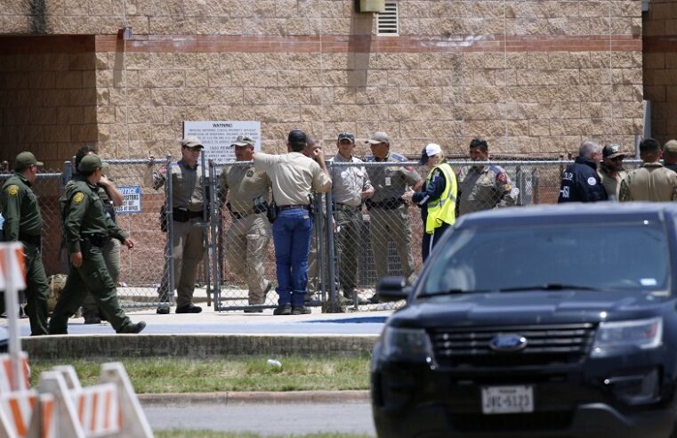 Tiroteo en escuela de Texas deja 14 niños muertos