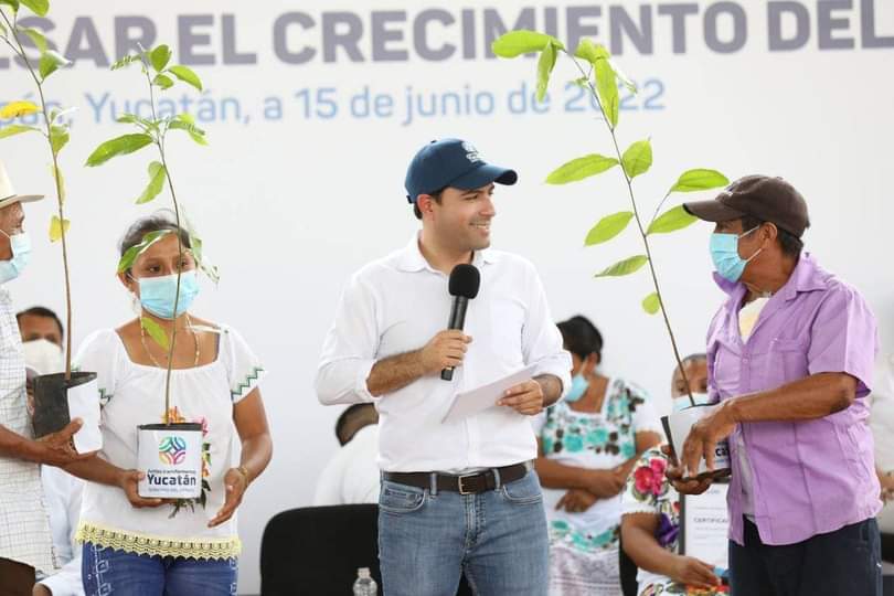 Con apoyos, el gobierno de Mauricio Vila transforma Yucatán y sus municipios