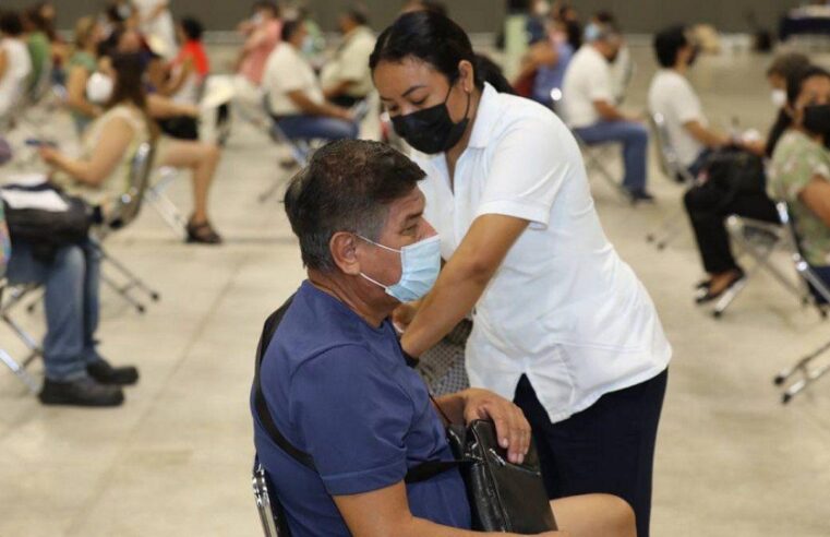 Meridanos de 40 a 59 años reciben ya la cuarta dosis contra Covid-19