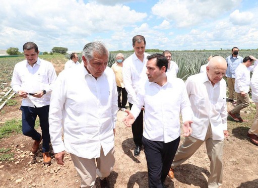 Presenta Mauricio Vila al secretario de Gobernación el proyecto Ie-tram