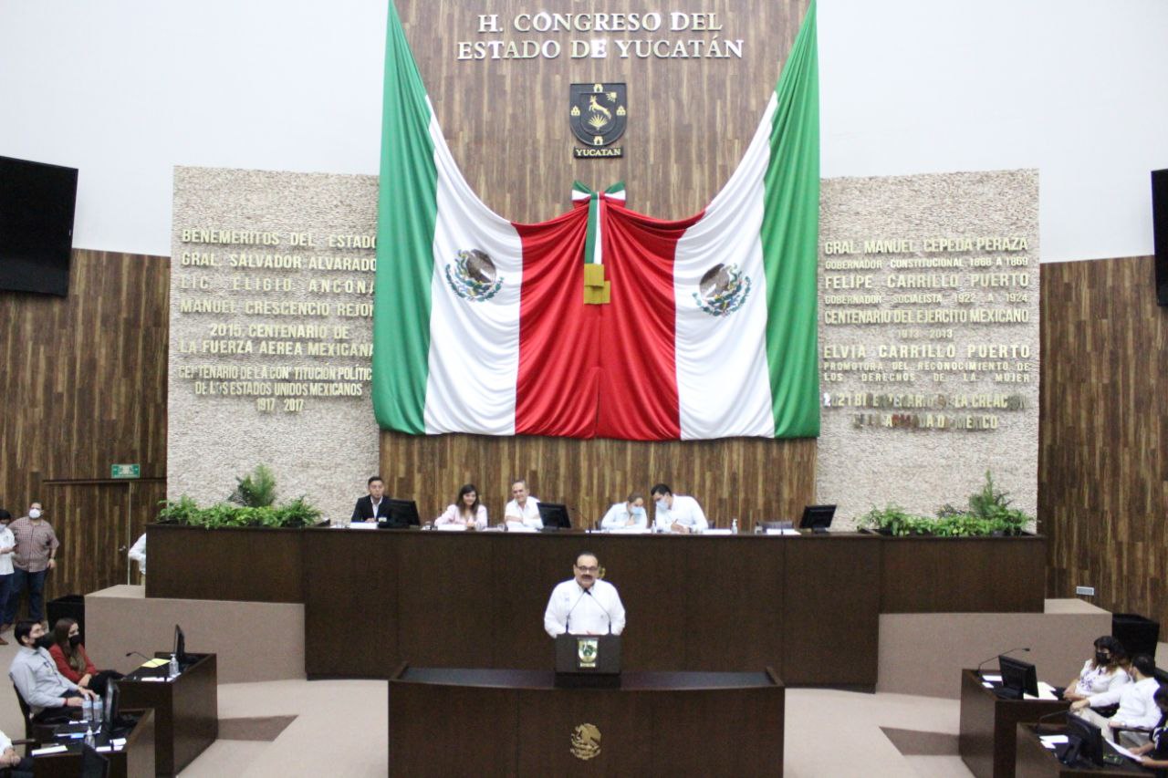 Jóvenes mejor preparados para los retos que requiere el país: Ramírez Marín