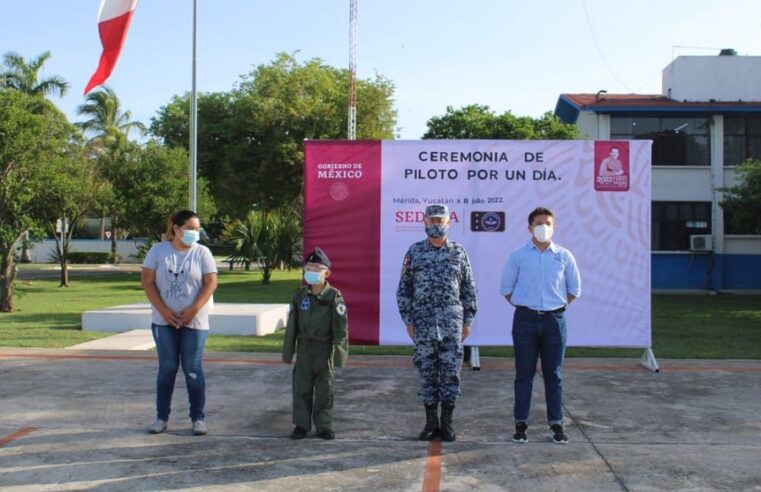 El pequeño Adrián Vargas se convierte en piloto por un día de la Fuerza Aérea