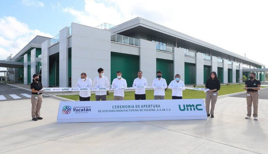 Vila inaugura en Yucatán la primera planta de autopartes de Uchiyama Manufacturing Corporation