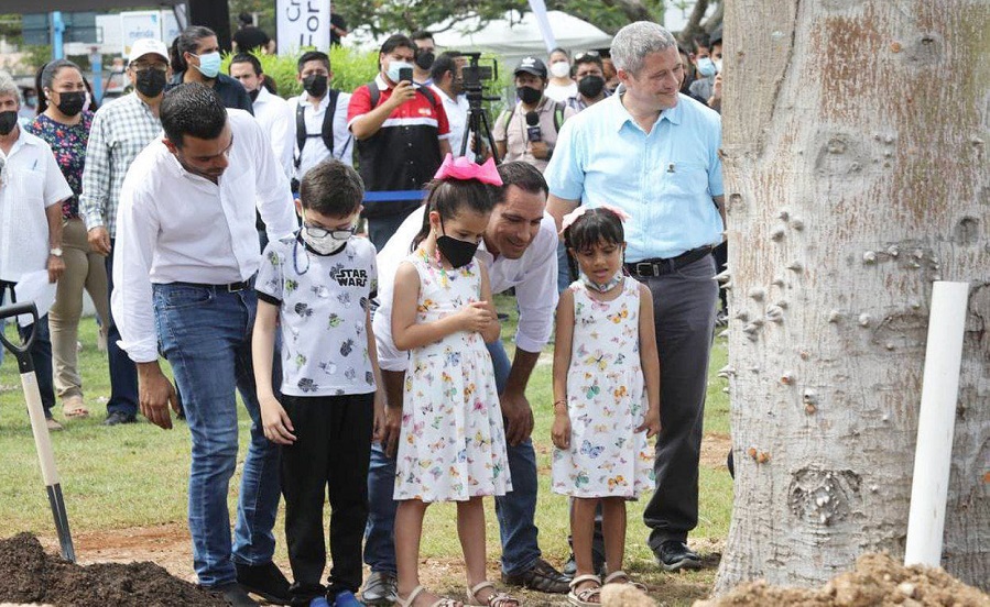 Mauricio Vila y el Ayuntamiento unen esfuerzos por una Mérida sostenible