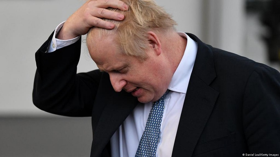 Renuncia Boris Johnson como primer ministro