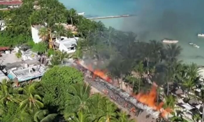 Se incendia el hotel Amaité de Holbox