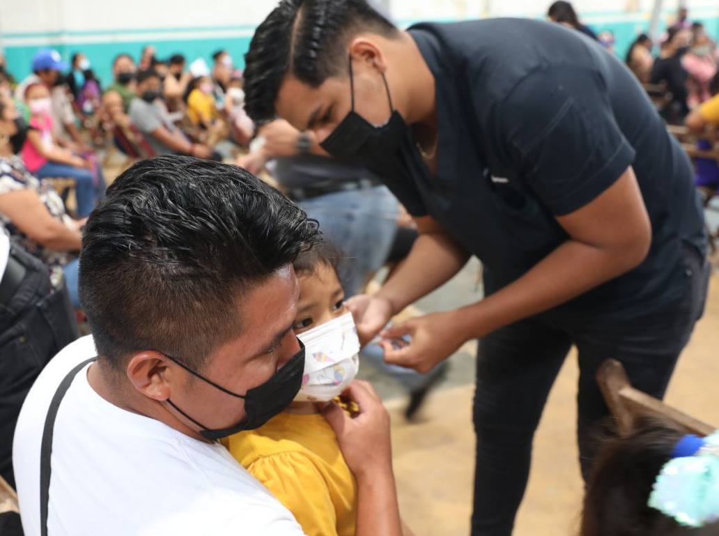 Comienza en Mérida aplicación de la segunda dosis anticovid a los de 12 a 14 años