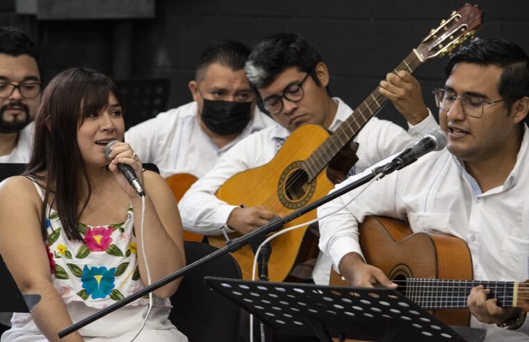 Concluye en el centro cultural Ibérica el Diplomado en Trova Yucateca
