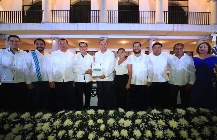 Julián Zacarías se mueve y no sale en la foto