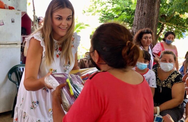 Apoya Cecilia Patrón economía familiar para que niñez vaya a la escuela