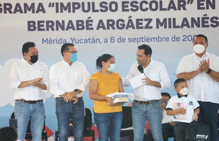 Mauricio Vila llega a más escuelas entregando apoyos de Impulso Escolar