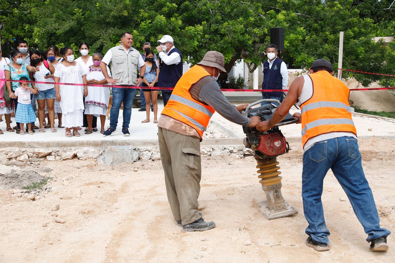 Supervisan rehabilitación del parque de la comisaría de San Pedro Chimay