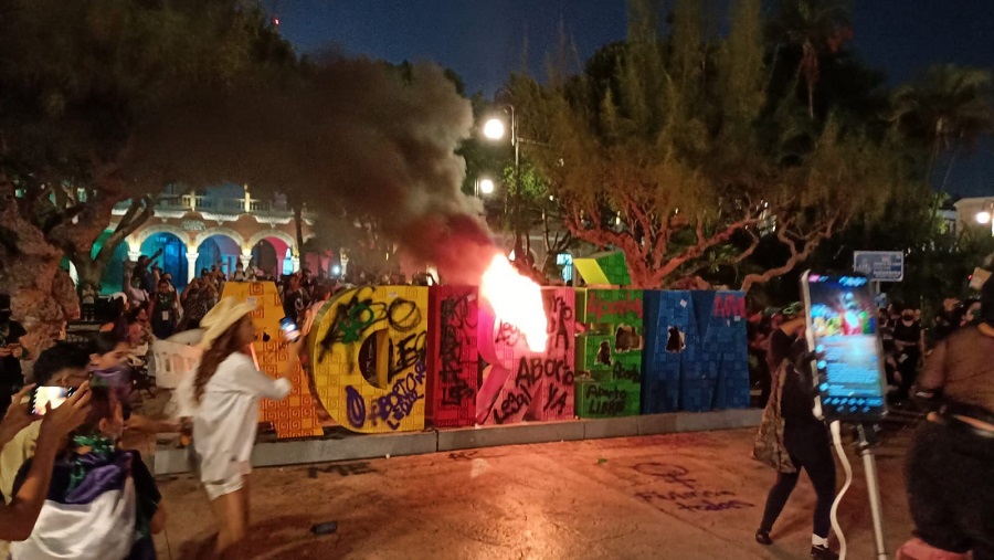 La Policía de Mérida las cuidó, hasta en lo que hicieron mal