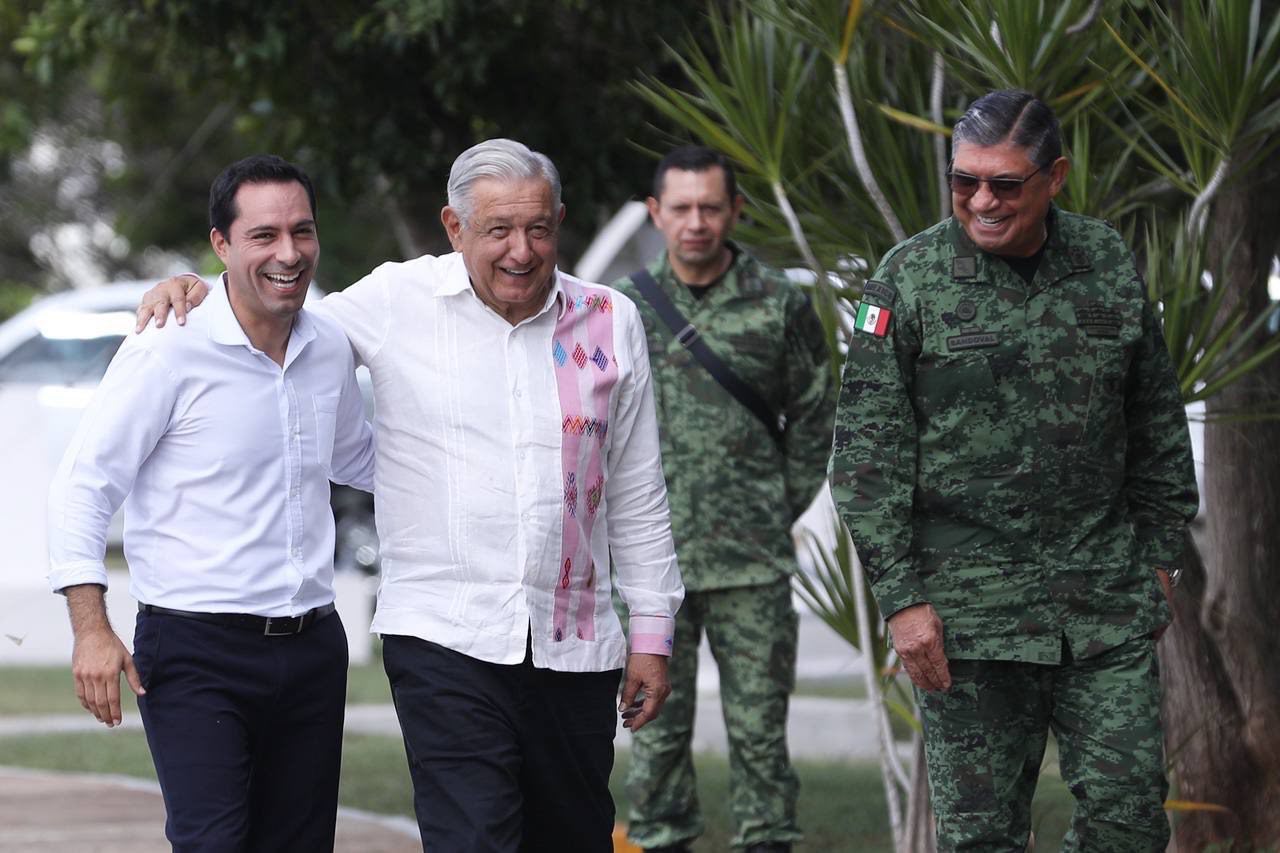 Mauricio Vila y López  Obrador refrendan colaboración para el desarrollo de Yucatán 