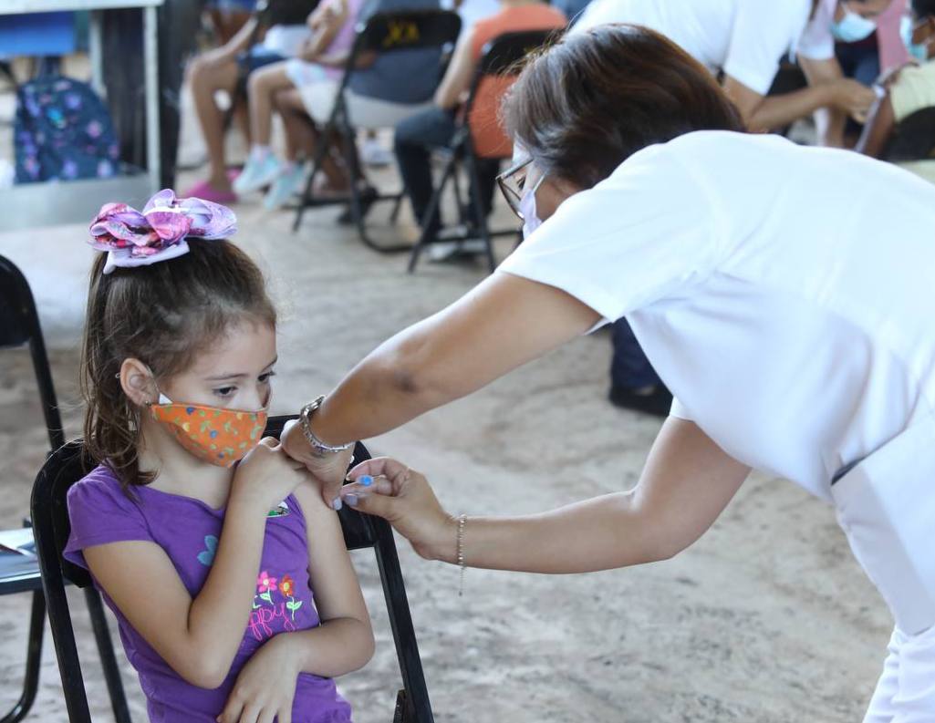 Inicia en Mérida aplicación de segundas dosis anticovid a menores de 5 a 11 años