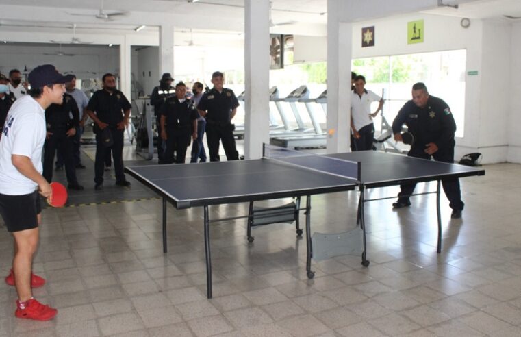Policías municipales de Mérida se ponen en forma con tenis de mesa
