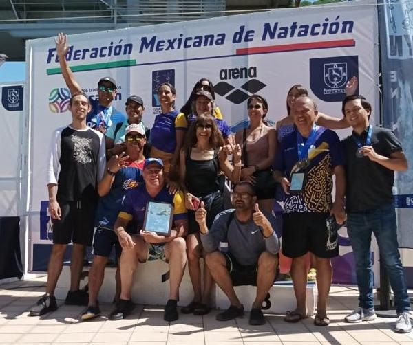 Caen varios récords  en el Nacional Máster de Natación en Yucatán