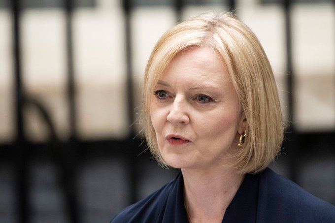 Renuncia Liz Truss como primera ministra británica