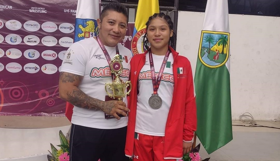 Joven tizimileña gana medalla de plata en luchas asociadas, en Colombia