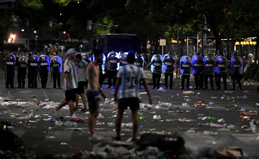 Disturbios en Buenos Aires tras masivo festejo por el triunfo de Argentina en Qatar