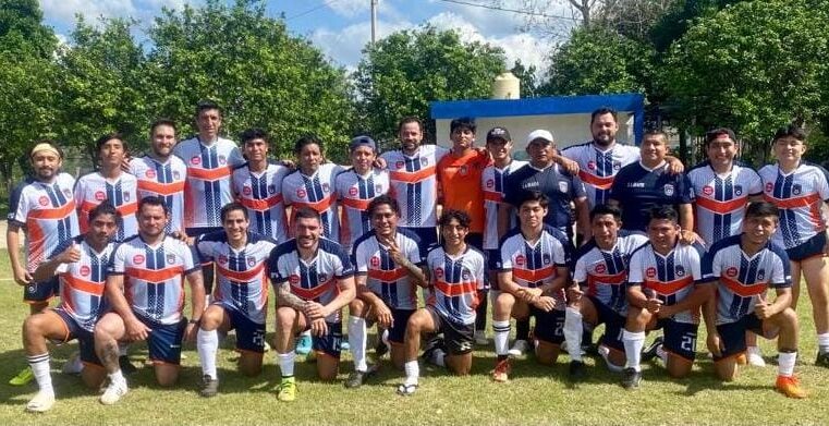 Tapires FC se colocan en primer lugar en la tabla de fútbol Tsimin Kah
