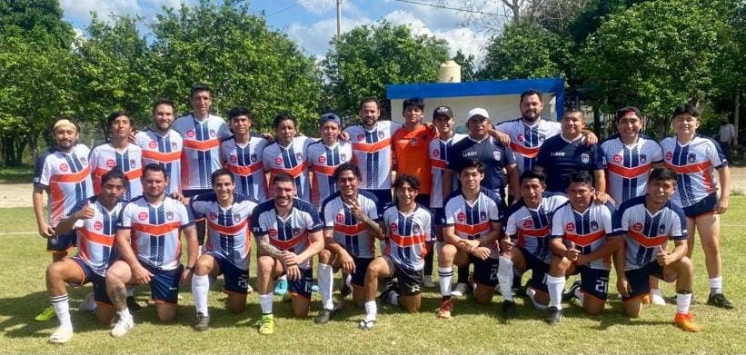 Tapires FC se colocan en primer lugar en la tabla de fútbol Tsimin Kah