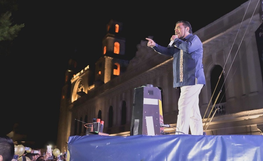 «Paleto» y su orquesta cierran con broche de oro el Mérida Fest 2023