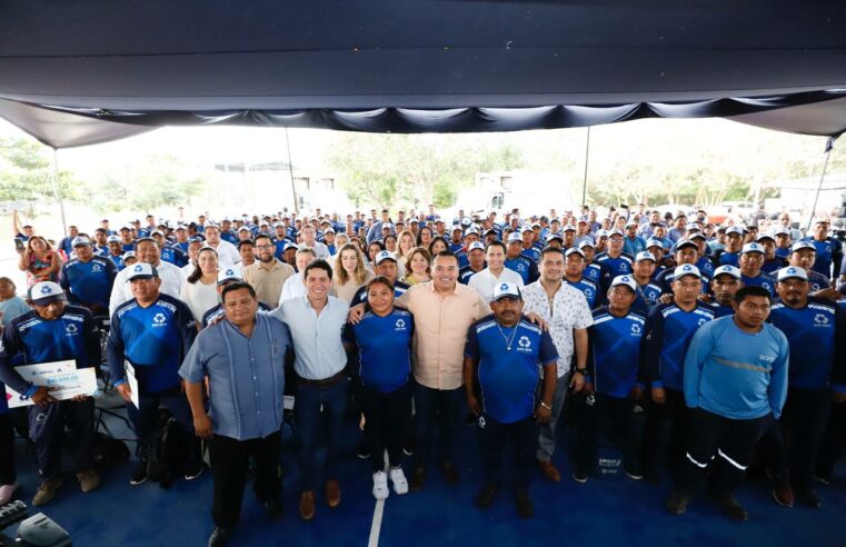 Reconocen labor de  recolectores de basura del municipio