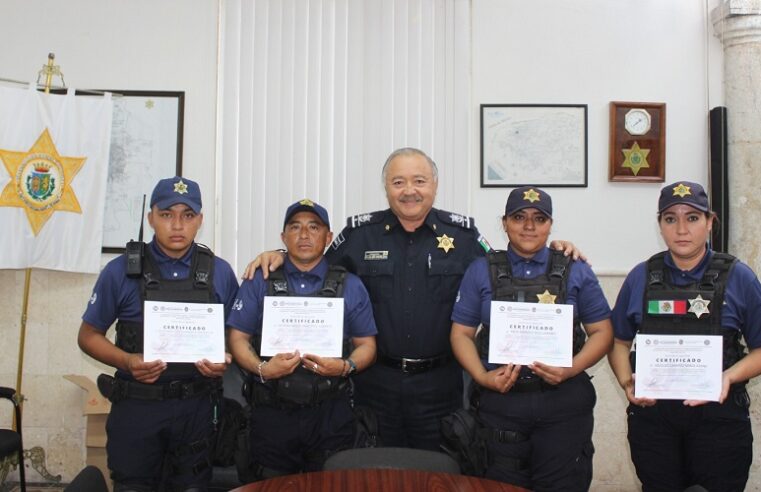 Capacitan a policías de Mérida en nuevas técnicas para detectar narcóticos