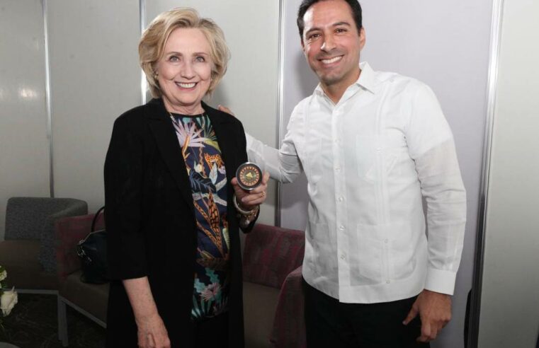 Hillary Clinton reconoce el buen trabajo de Mauricio Vila