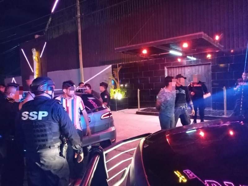 Pleito en el centro nocturno  «Bandidas» deja 17 detenidos y cuatro heridos