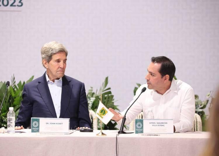 Mauricio Vila se reúne con John Kerry, enviado de Estados Unidos para el cambio climático