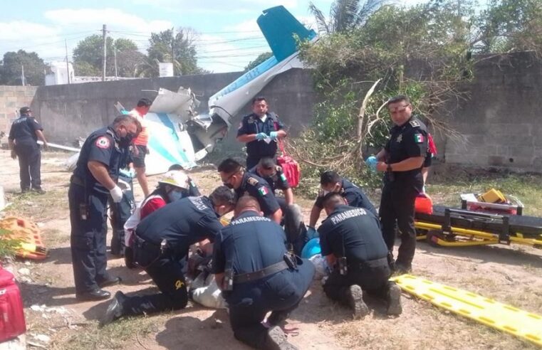 Se desploma una avioneta en la colonia Sambulá de Mérida: piloto y copiloto heridos