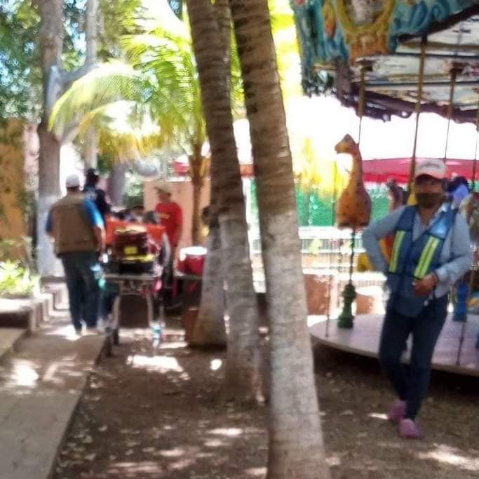 Descarrila el trenecito del Centenario, el zoológico de Mérida: tres lesionados