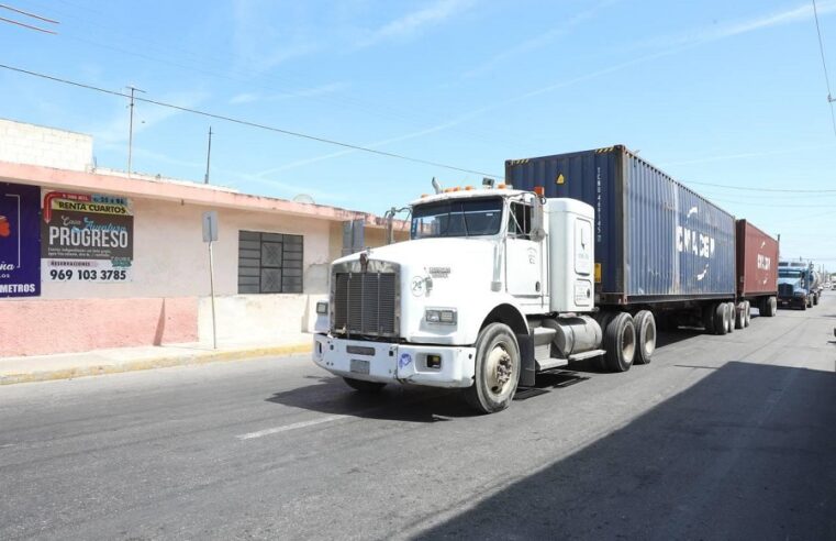 Vecinos de Progreso, cansados de compartir sus calles con vehículos de carga pesada