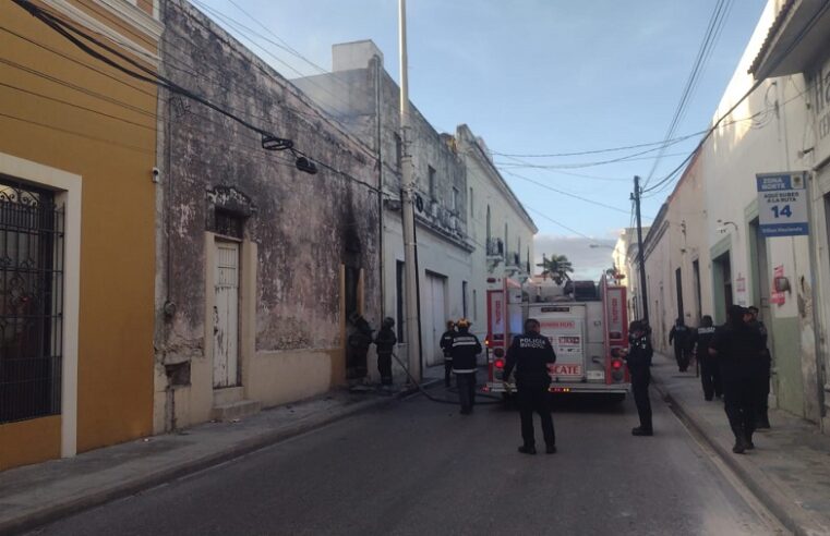 Se incendia dos veces una antigua casona en el centro de Mérida