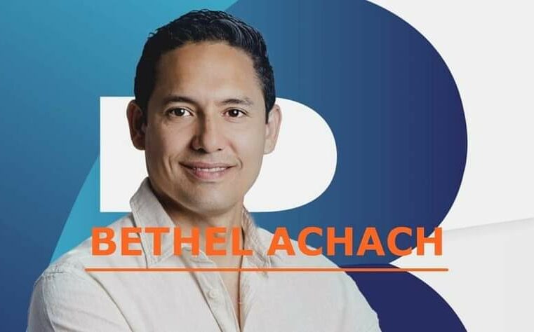 Detienen a Bethel Achach, director del Conalep I, por no mantener a sus hijos