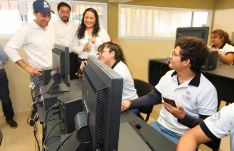 Con «Yucatán Digital», más estudiantes de Mérida tienen acceso a internet gratuito 