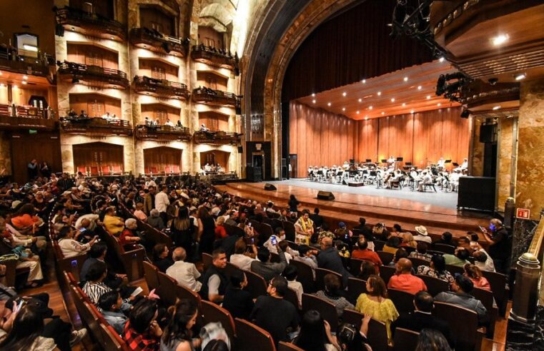 Bellas Artes en CDMX celebra con la Orquesta Típica Yukalpetén